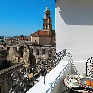 La Porta Luxury Maison d'hôtes